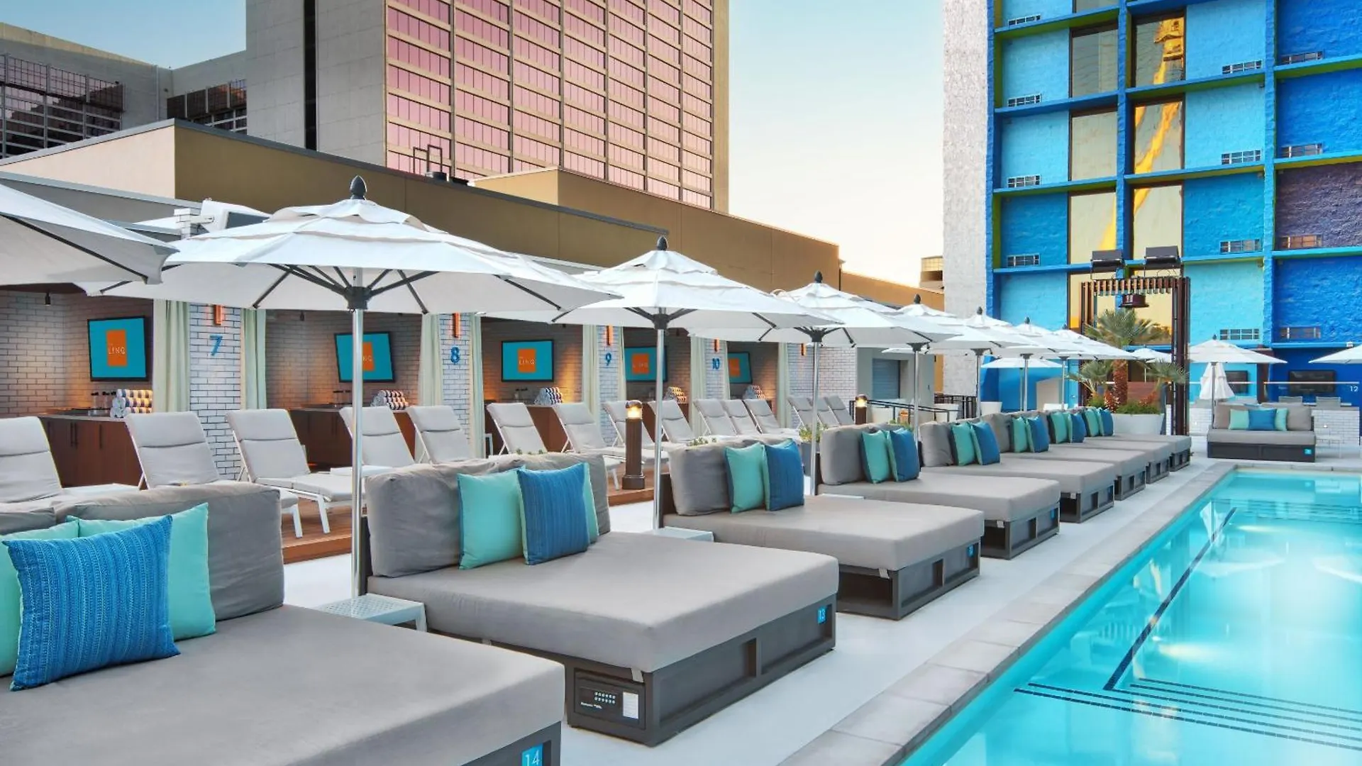 **** Курортный комплекс The Linq Hotel And Casino Лас-Вегас США